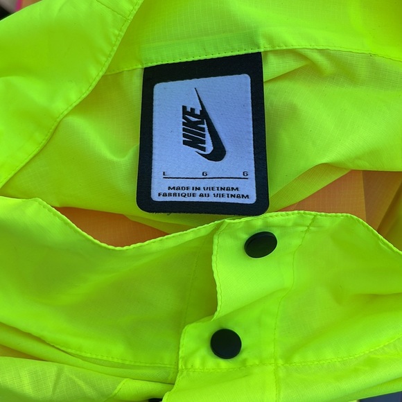 Nike Hi-vis Fluorescent Shirt - Picture 8 of 9